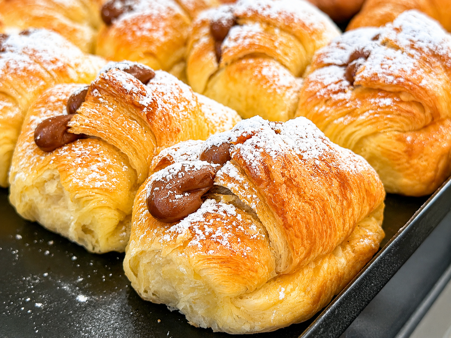 🥐 Medialunas Marplatenses de Manteca Rellenas con Dulce de Leche x12 | Solo Pick Up