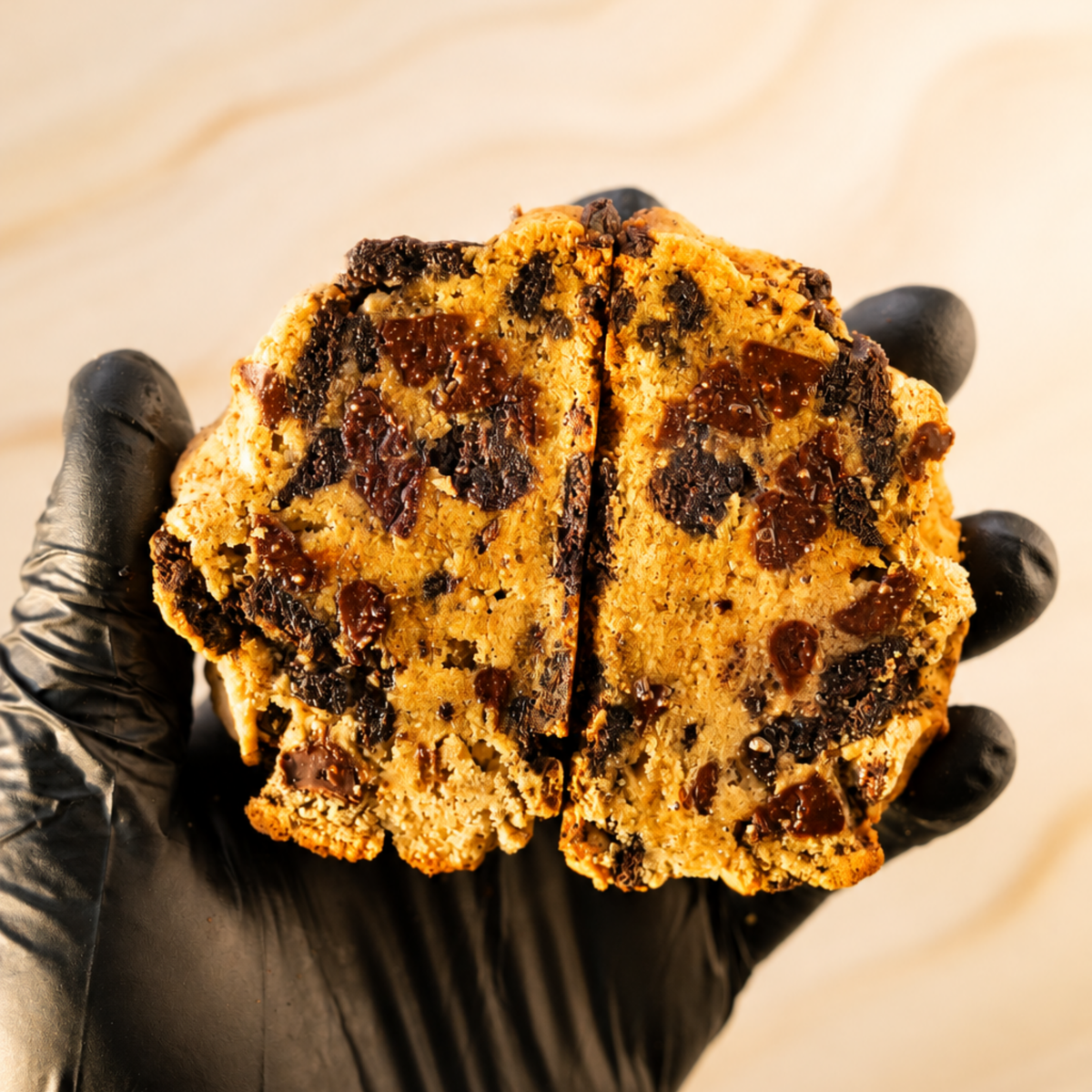 Oreo & Chocolate Chips Cookie