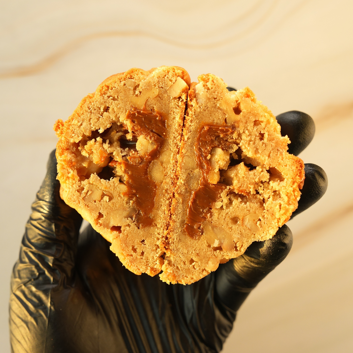 Walnuts & Dulce de Leche Cookie