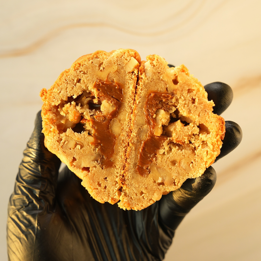 Walnuts & Dulce de Leche Cookie
